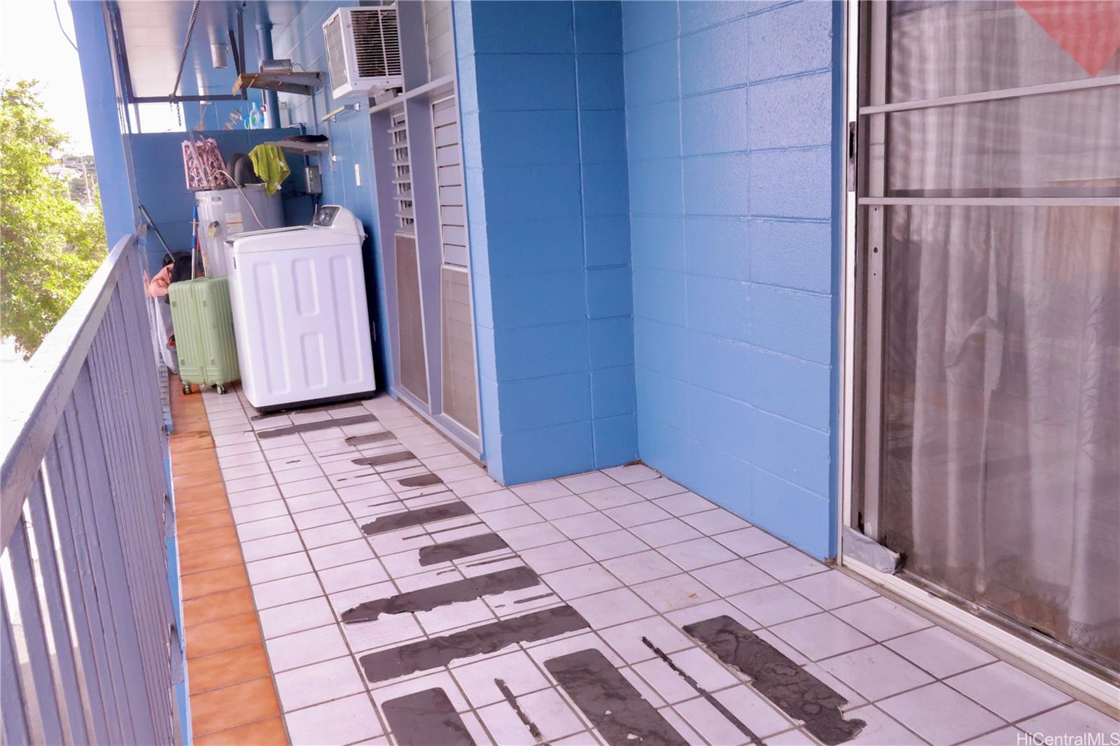 Pan Pacific condo # 302, Honolulu, Hawaii - photo 8 of 13