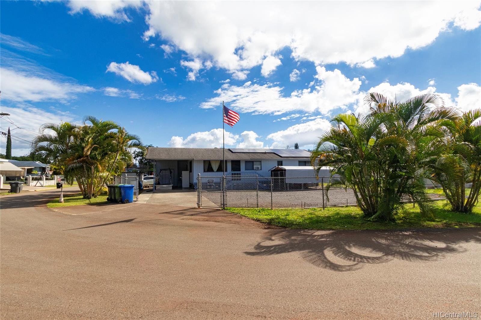 923 Peach Street , Wahiawa, Hi 96786 Wahiawa Park