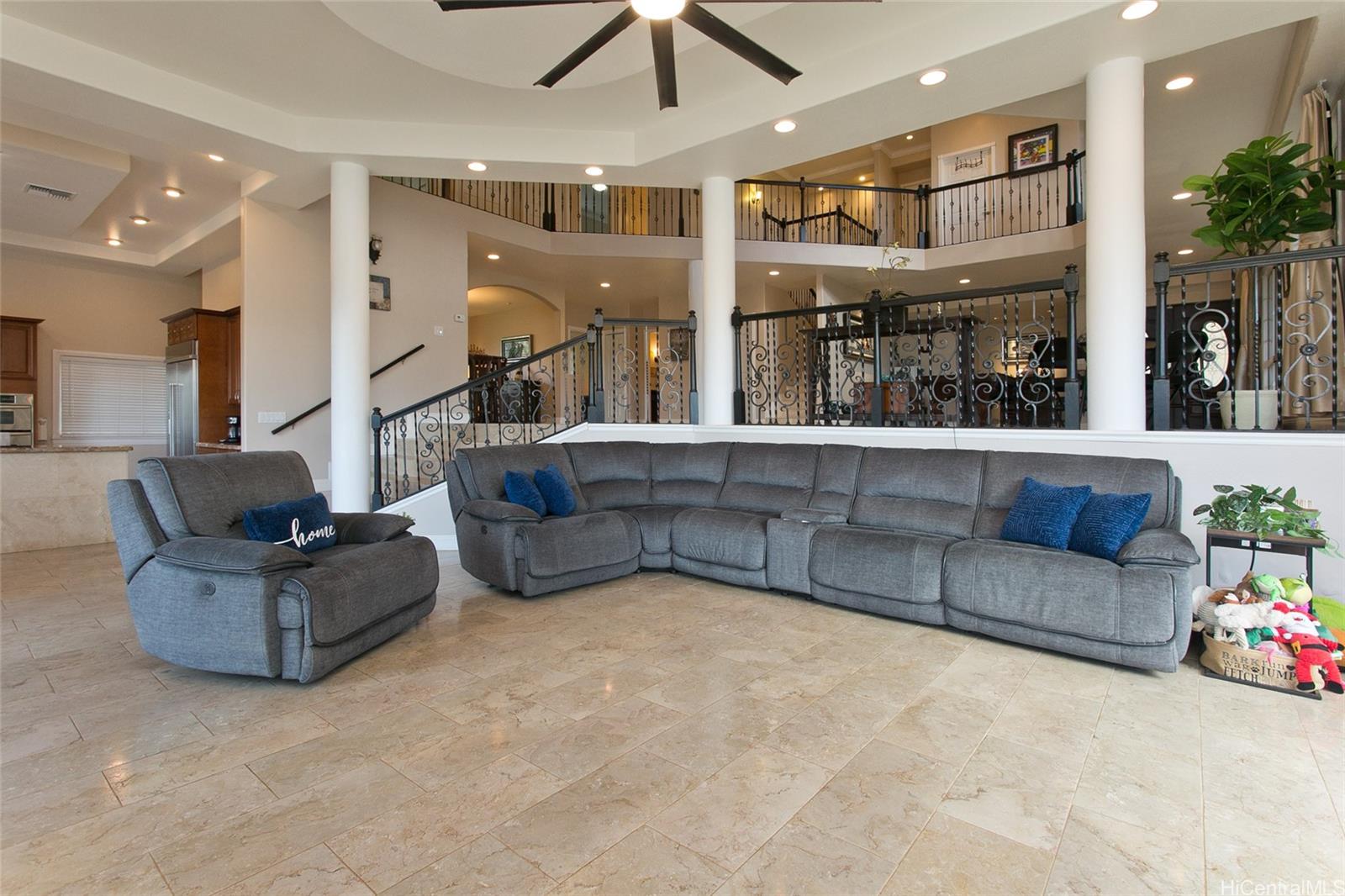 92-313  Hookili Place Makakilo-royal Ridge, Makakilo home - photo 6 of 23