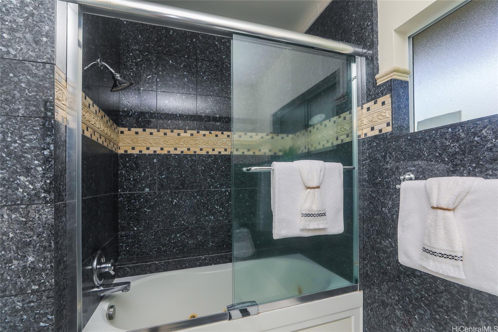 92-324  Kewai Place Makakilo-royal Ridge, Makakilo home - photo 18 of 25