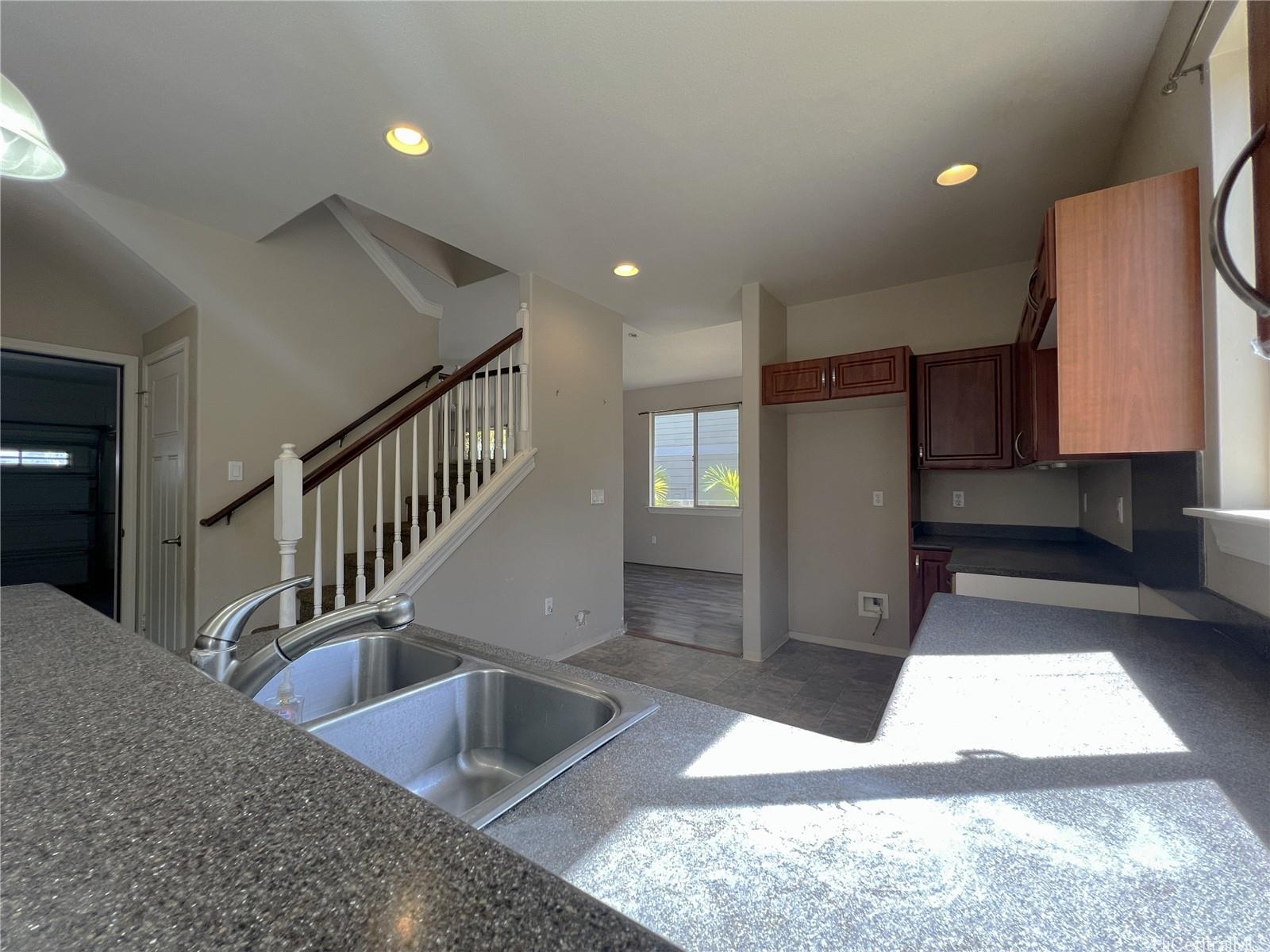 92-494  Ohio Street Makakilo-kahiwelo, Makakilo home - photo 4 of 24