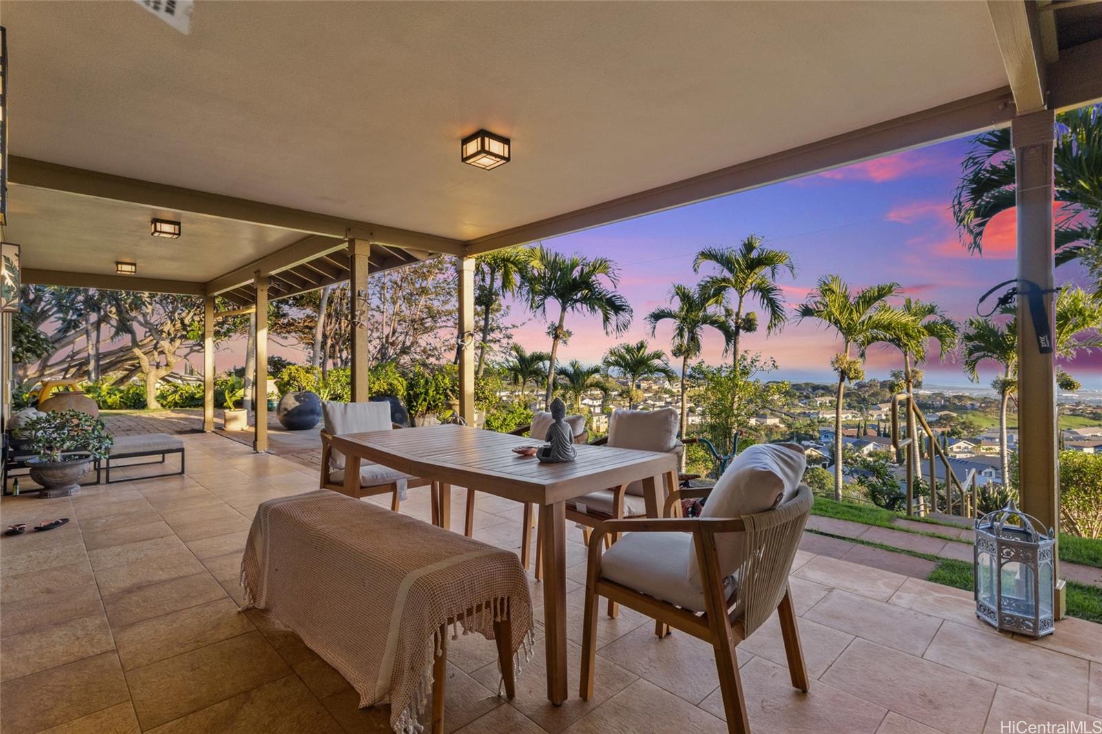 92-4998  Limukele Street Makakilo-west Hills, Makakilo home - photo 3 of 24