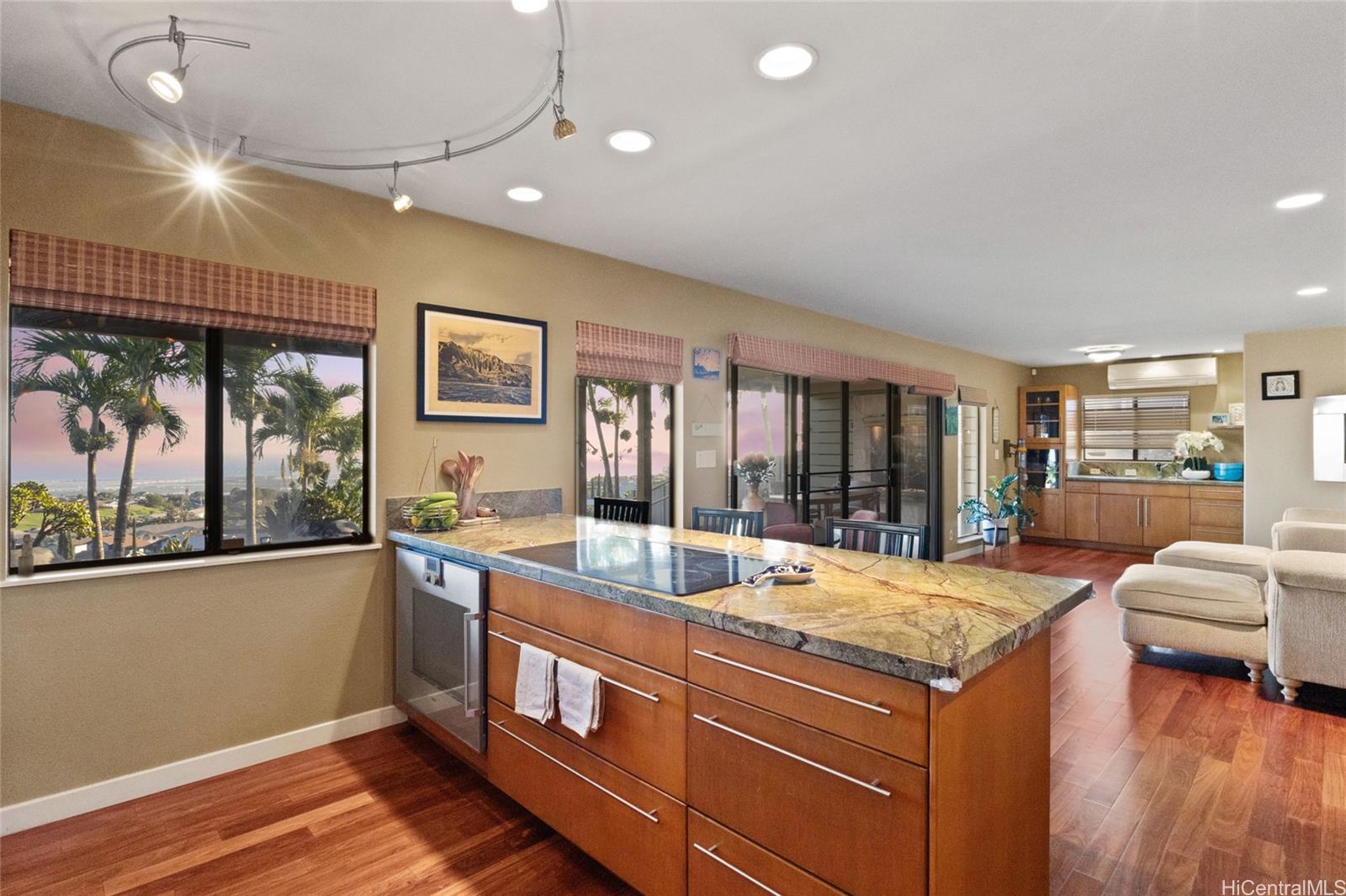 92-4998  Limukele Street Makakilo-west Hills, Makakilo home - photo 5 of 24