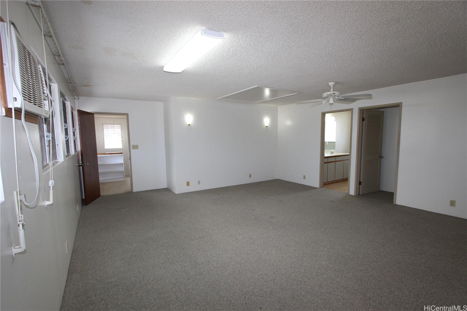 925 9th Ave Honolulu - Rental - photo 11 of 19