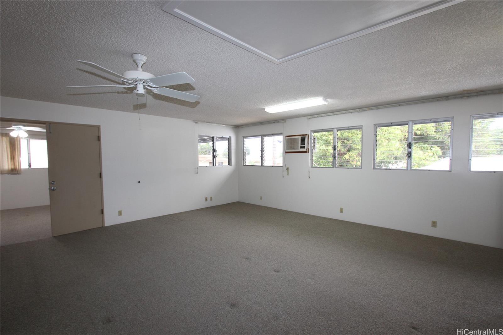 925 9th Ave Honolulu - Rental - photo 12 of 19