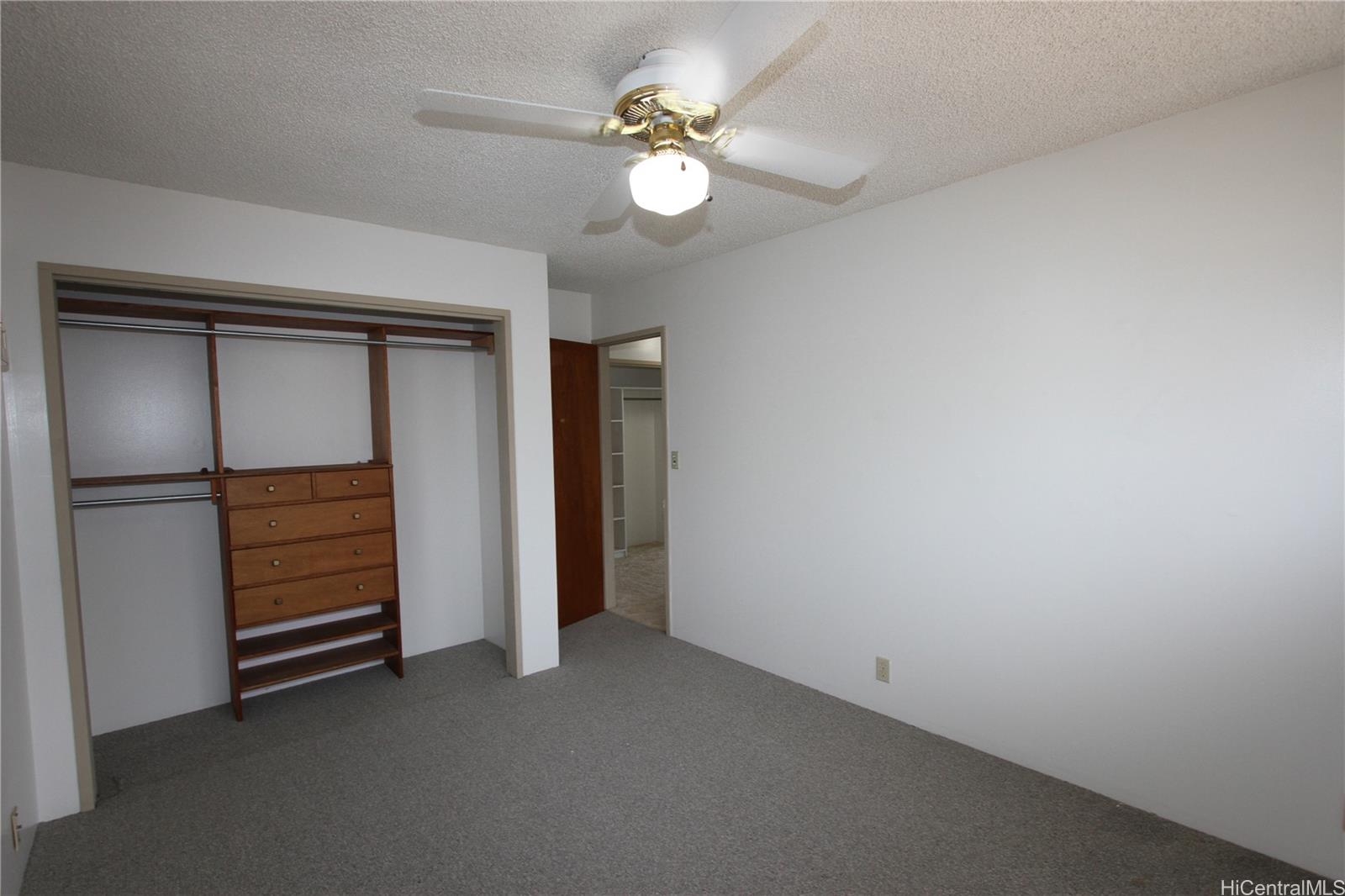 925 9th Ave Honolulu - Rental - photo 17 of 19