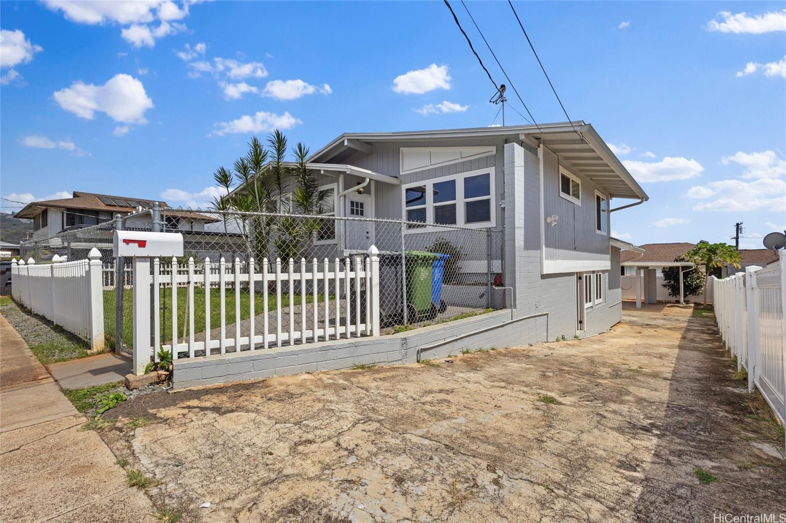 925  Pilialo Street Kaimuki, Diamond Head home - photo 4 of 25