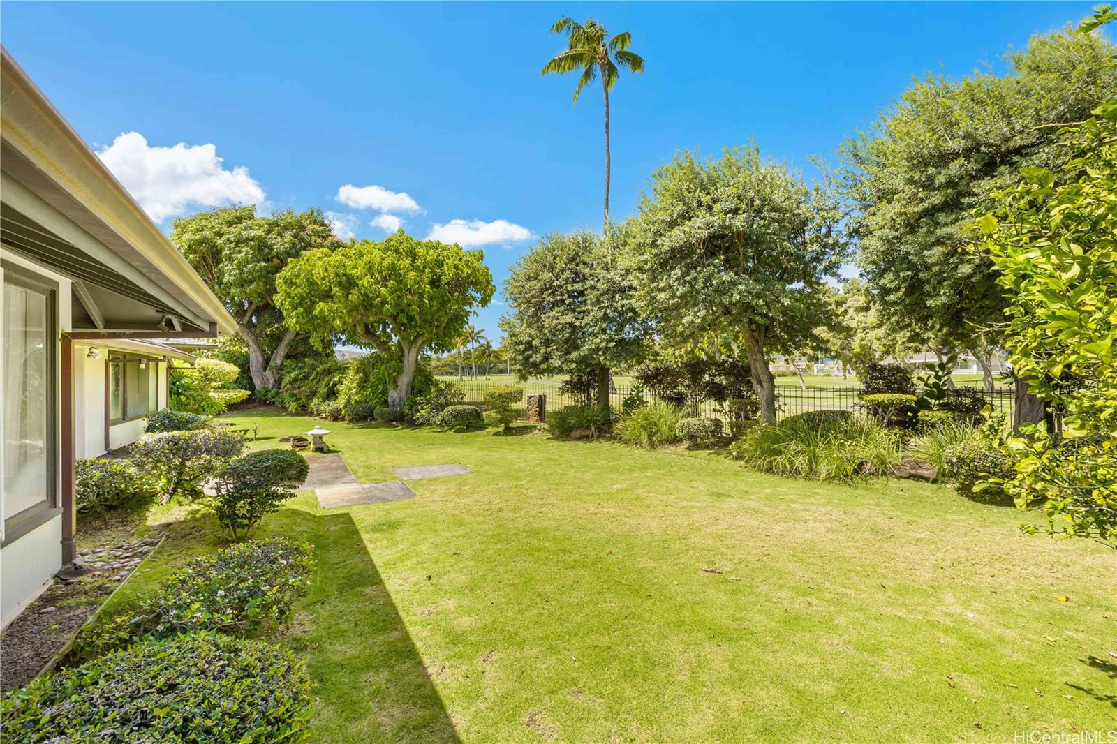 925  Waiholo Street Waialae G/c, Diamond Head home - photo 16 of 25