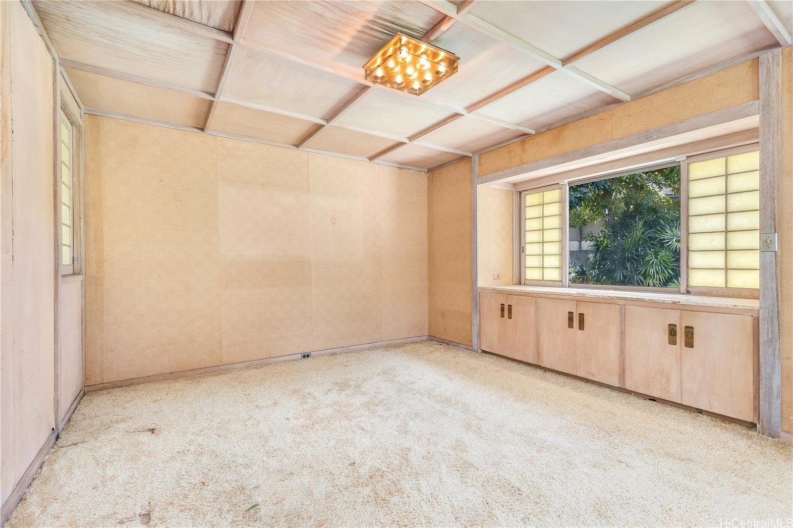 925  Waiholo Street Waialae G/c, Diamond Head home - photo 5 of 25