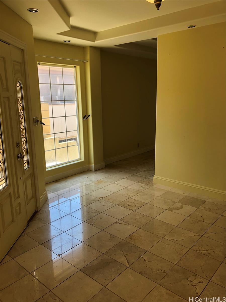 92-546  Akaawa Street Makakilo-lower, Makakilo home - photo 2 of 22