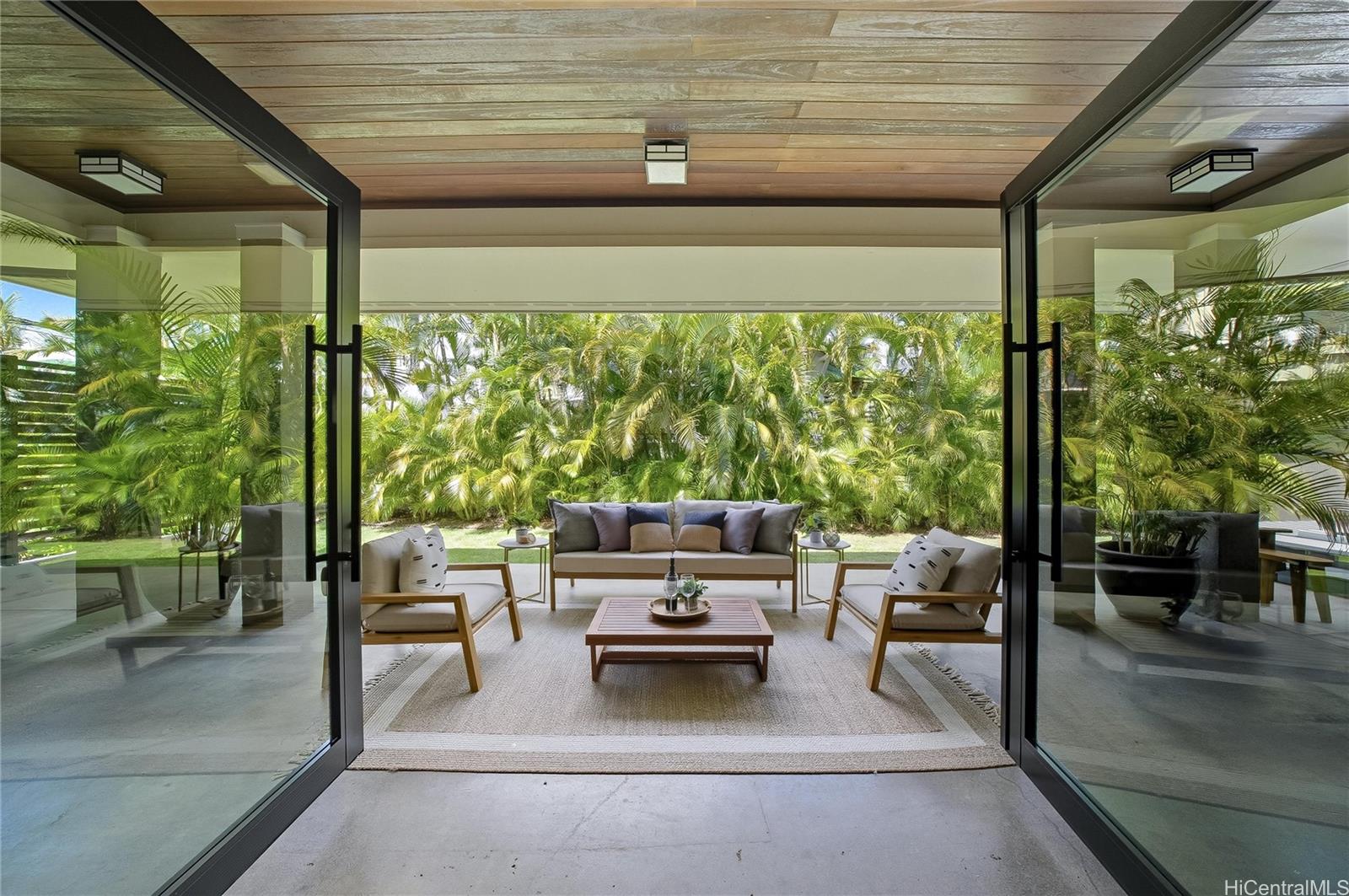 926  Aalapapa Drive Lanikai, Kailua home - photo 4 of 25