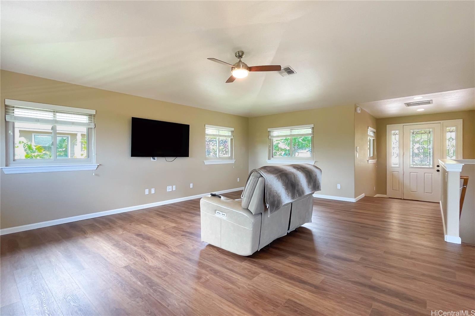 92-624  Welo Street Makakilo-kahiwelo, Makakilo home - photo 3 of 25