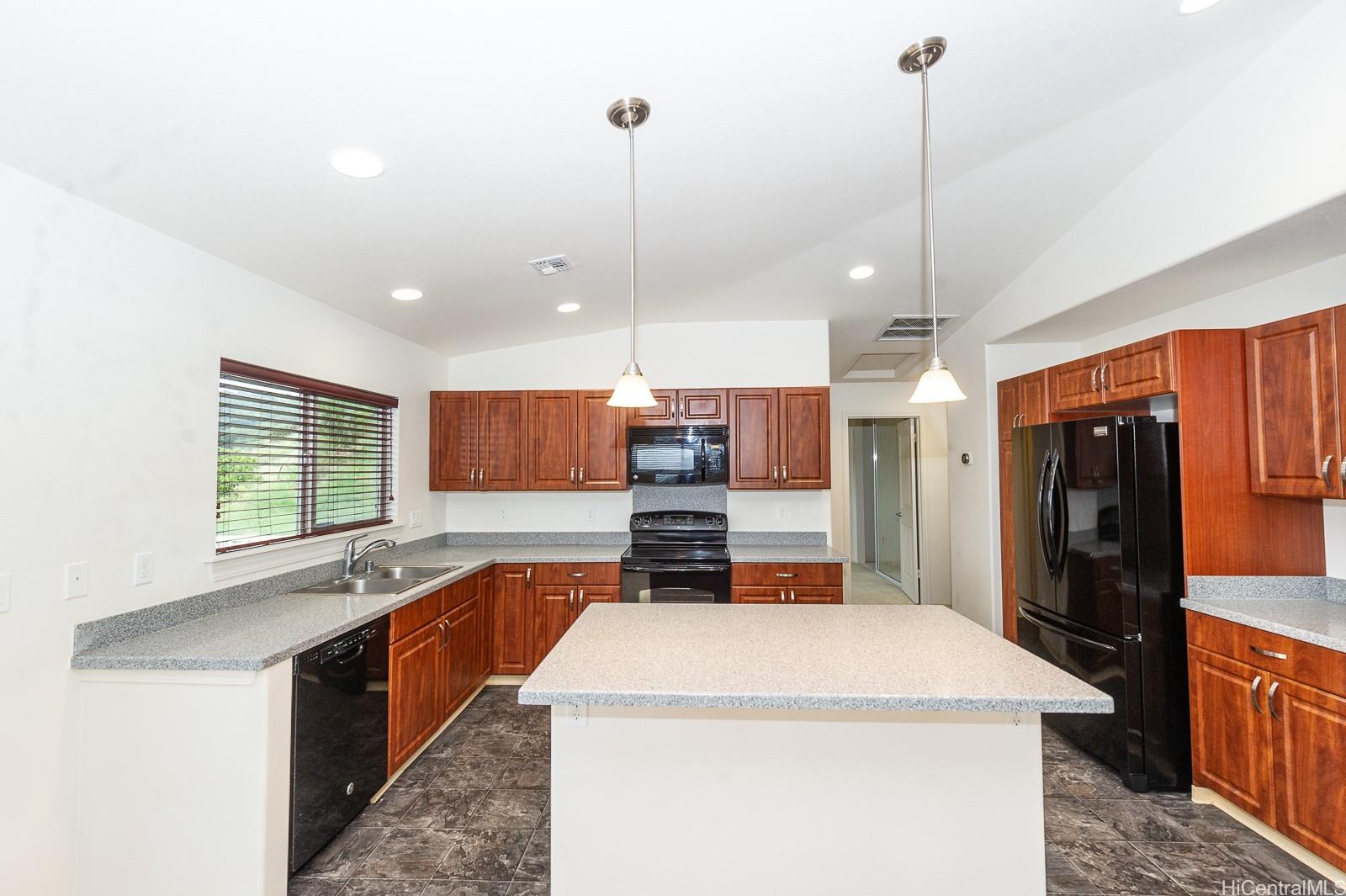 92-640 Welo Street Kapolei - Rental - photo 6 of 25