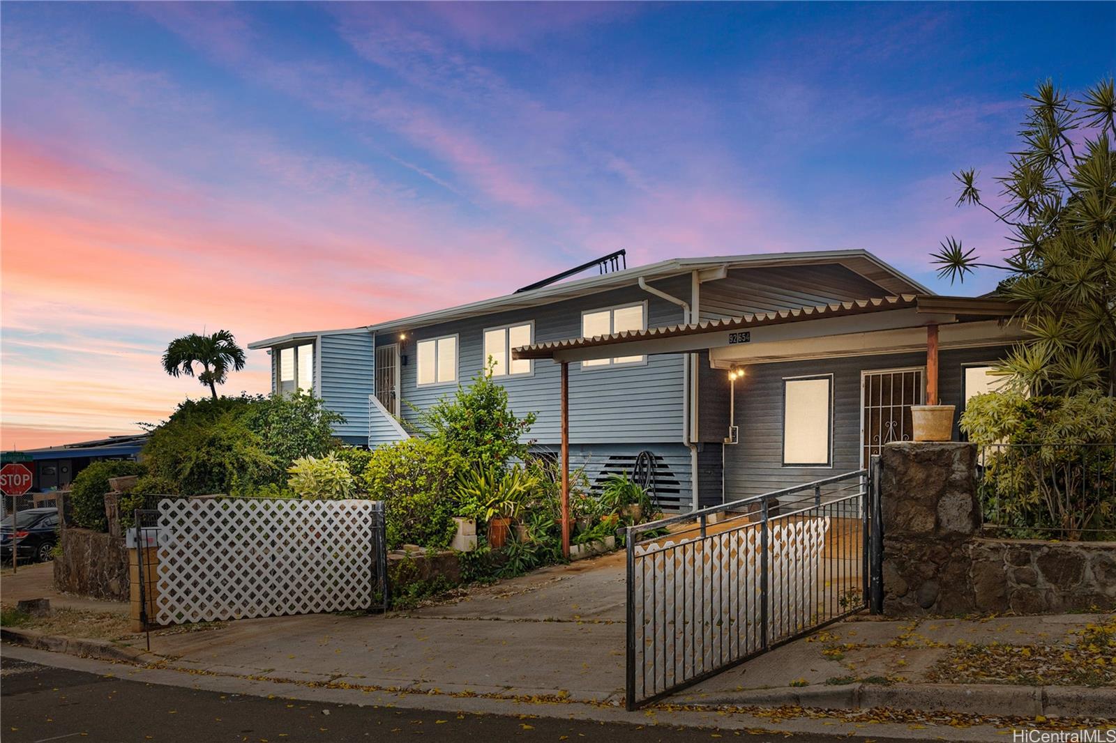 92654 Wainohia Place , Kapolei, Hi 96707 Makakilolower