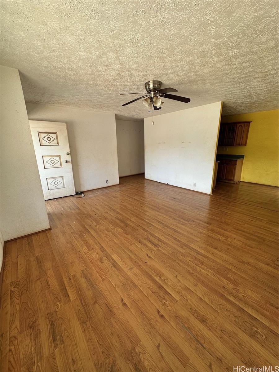 92-695 Paakai St.  Paakai Street Nanakai Gardens, Ewaplain home - photo 11 of 18