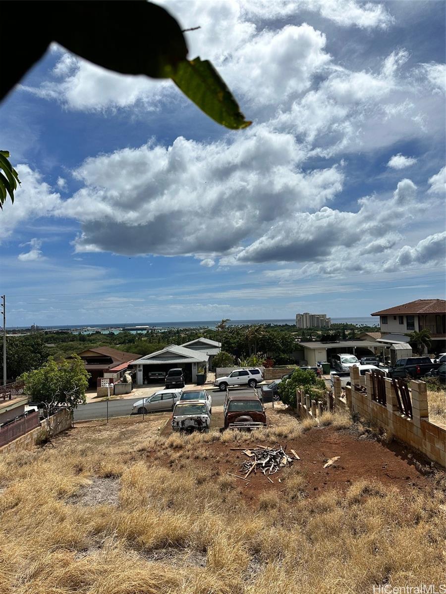 92-695 Paakai St.  Paakai Street Nanakai Gardens, Ewaplain home - photo 7 of 18