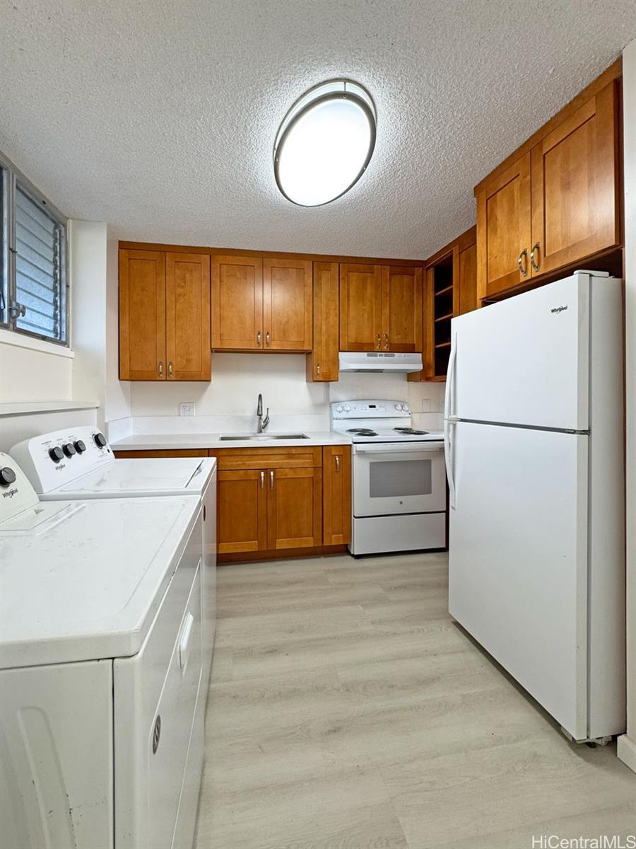 927 Prospect St Honolulu - Rental - photo 3 of 18