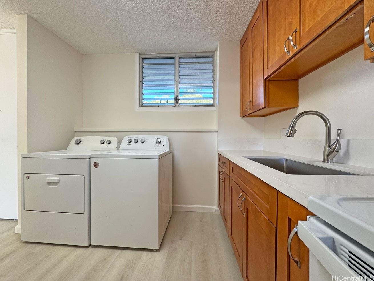 927 Prospect St Honolulu - Rental - photo 5 of 18