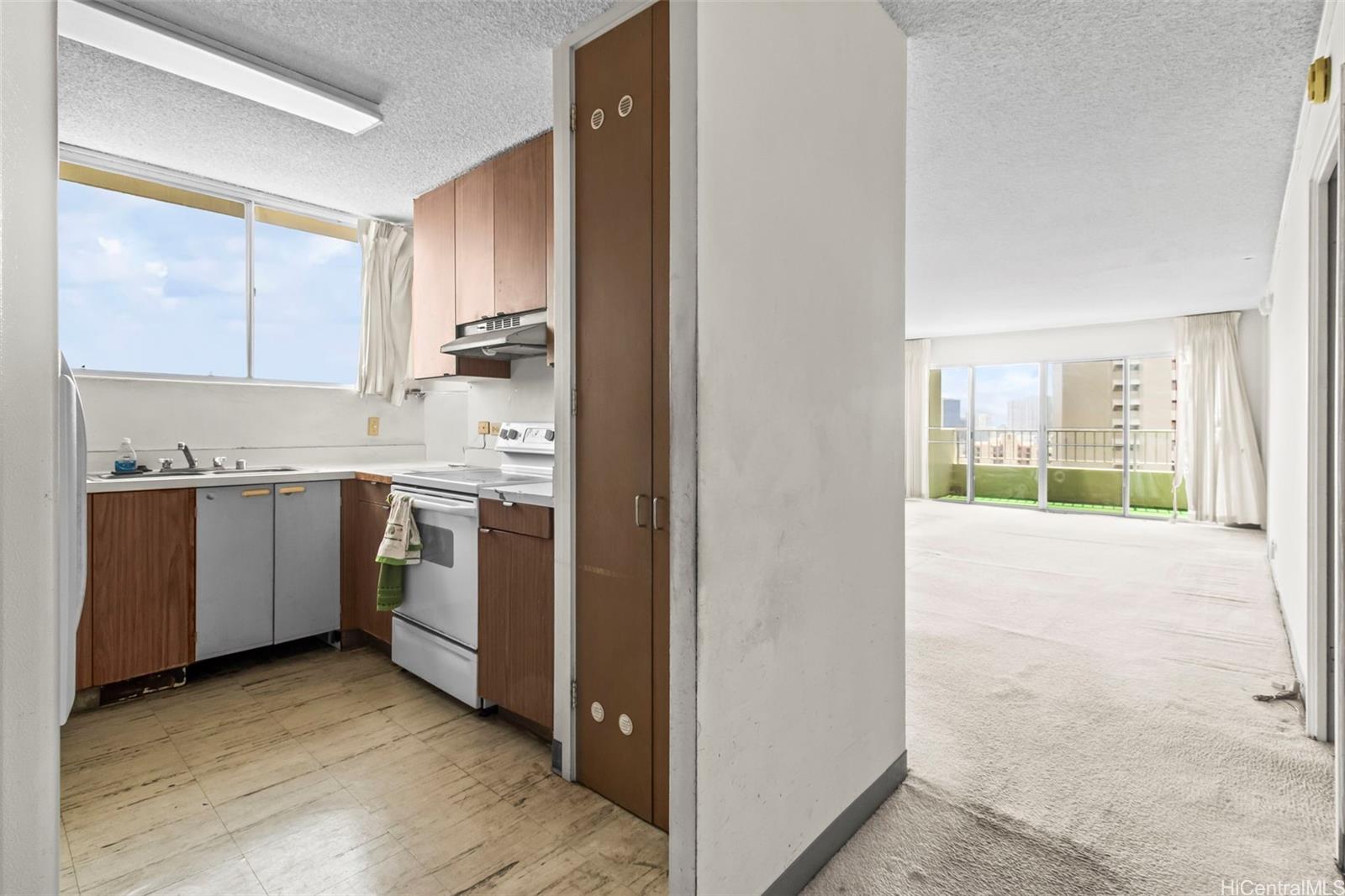 Prospect Tower Apts condo # 406, Honolulu, Hawaii - photo 12 of 24