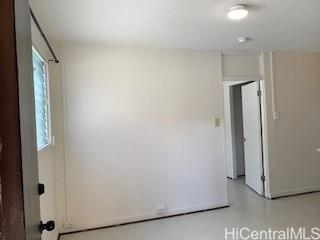 927 Spencer St Honolulu - Rental - photo 2 of 13