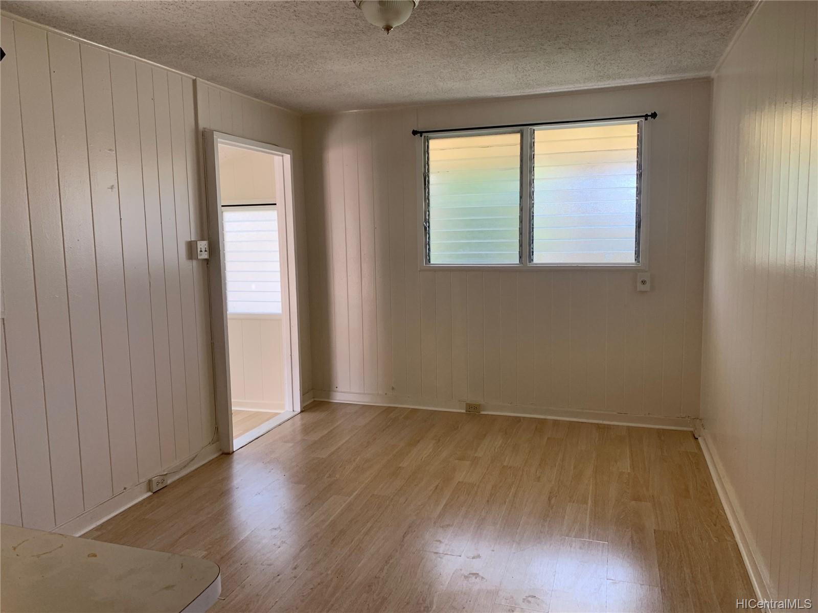 927 Spencer Street B3 Honolulu Hawaii Rental