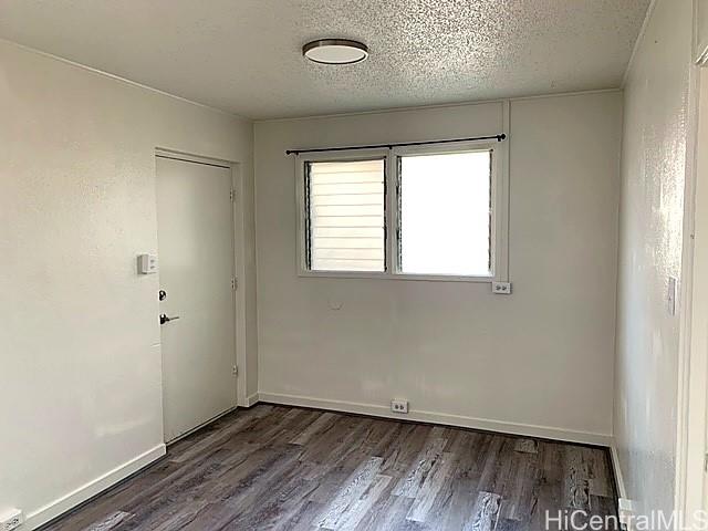 927 Spencer Street Honolulu - Multi-family - photo 4 of 4