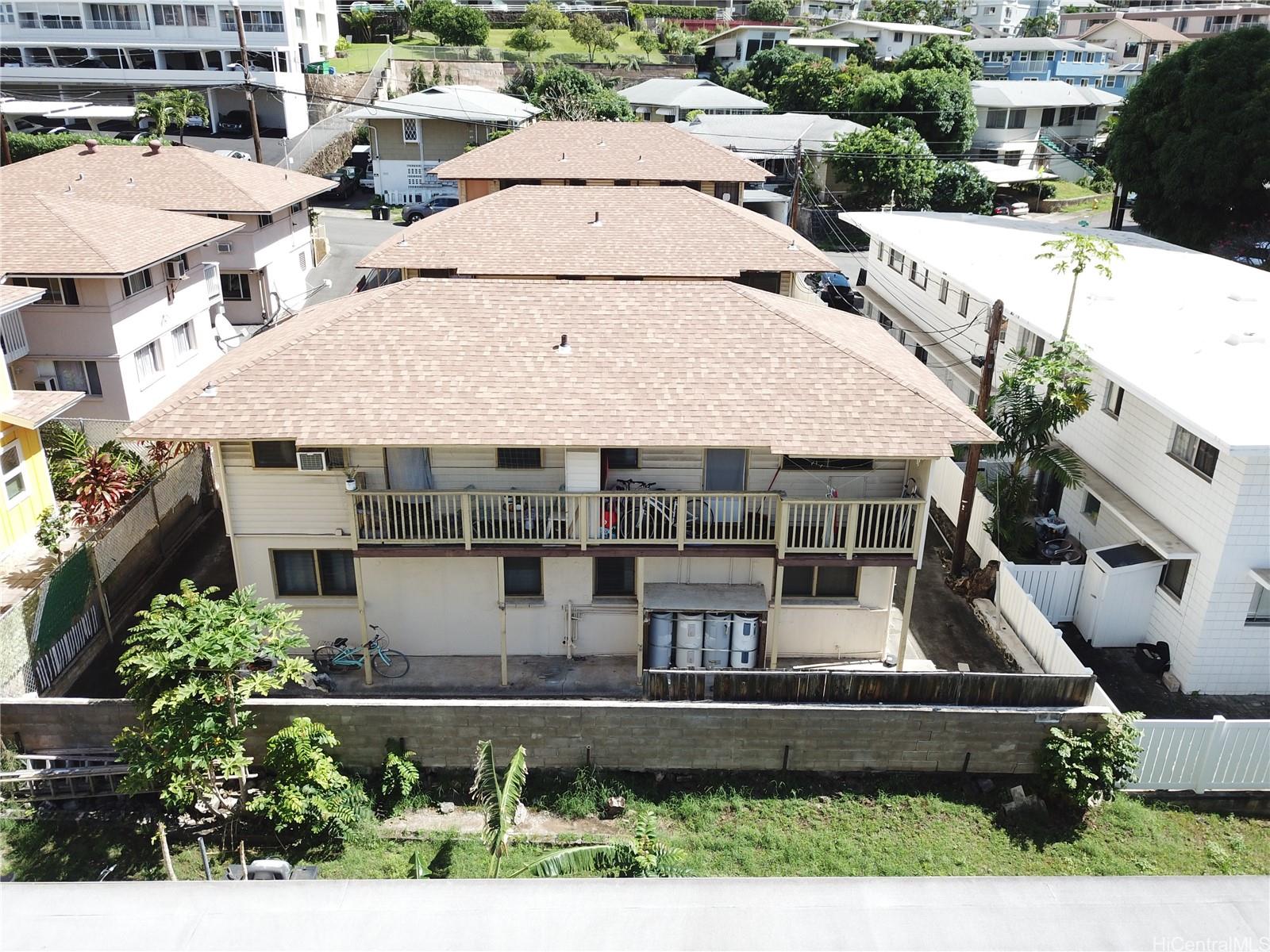 927 Spencer Street Honolulu - Multi-family - photo 4 of 9