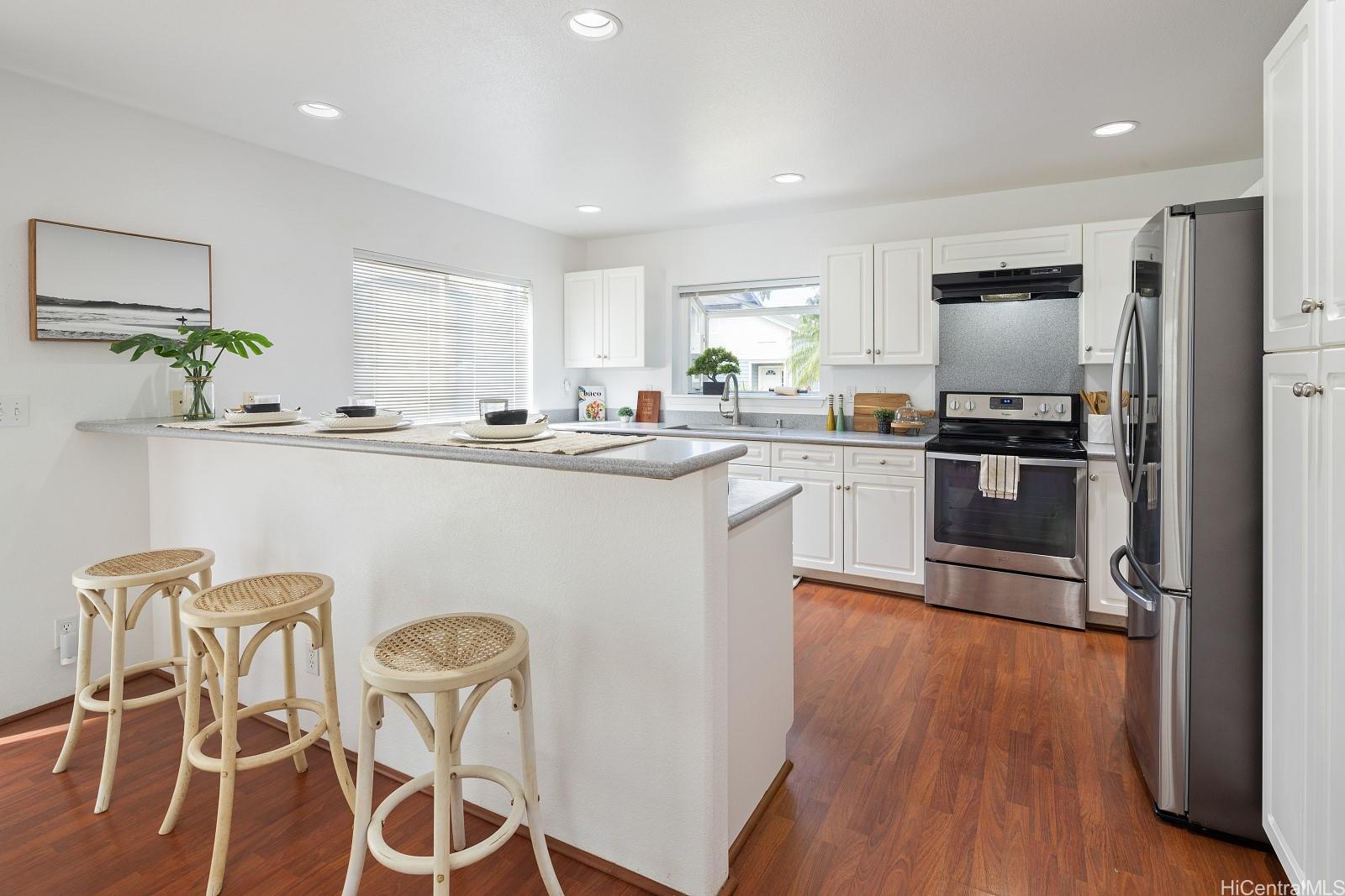 92-7049  Elele Street Makakilo-upper, Makakilo home - photo 5 of 8