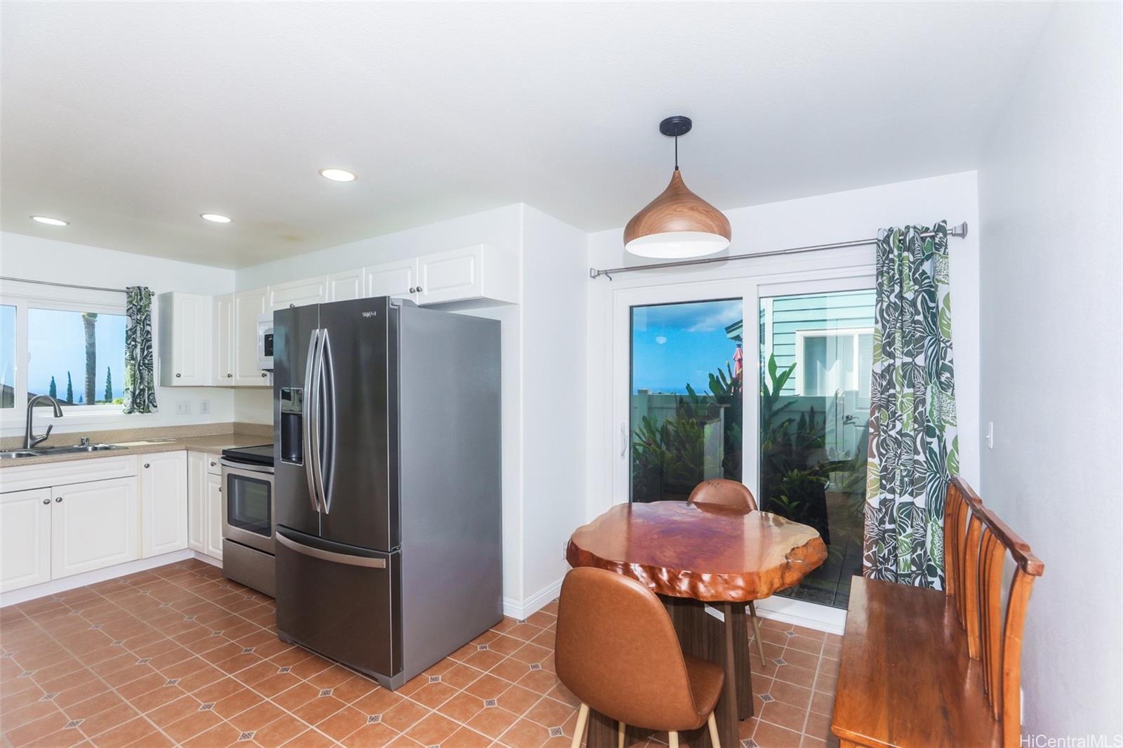 92-7049  Elele St Makakilo-upper, Makakilo home - photo 7 of 25