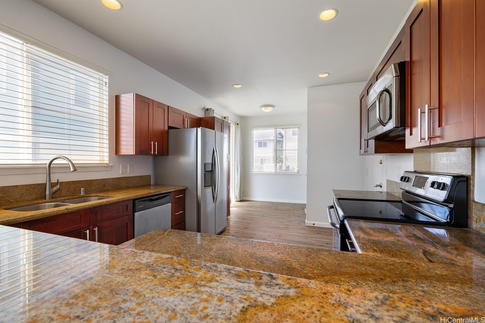 92-7049  Elele Street Makakilo-upper, Makakilo home - photo 4 of 25