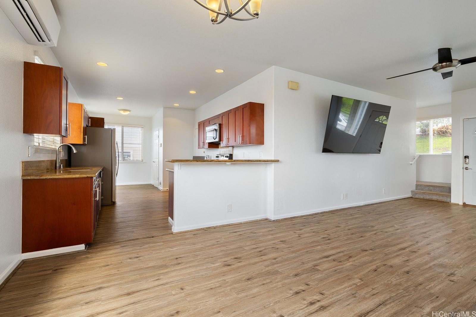 92-7049  Elele Street Makakilo-upper, Makakilo home - photo 7 of 25