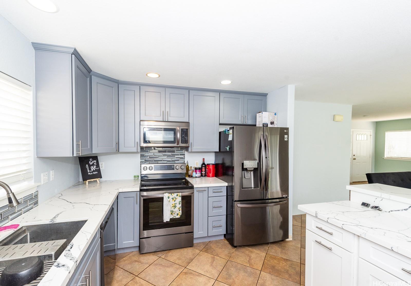 92-7049  Elele Street Makakilo-upper, Makakilo home - photo 11 of 21