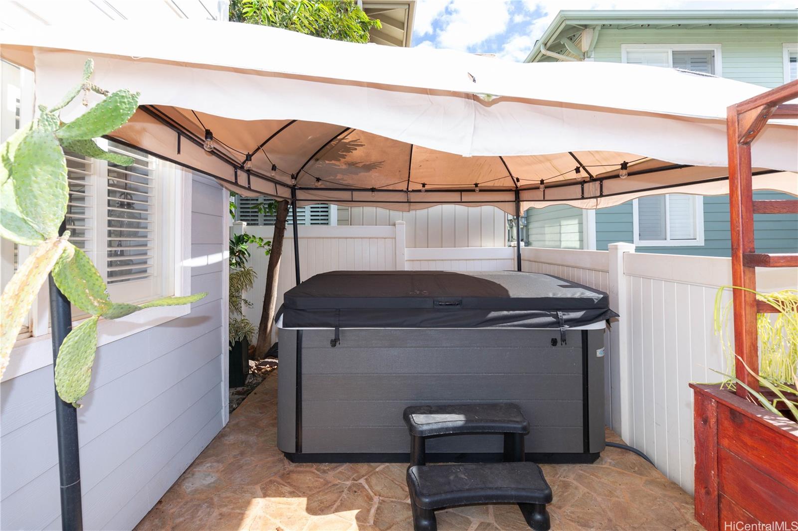 92-7049  Elele Street Makakilo-upper, Makakilo home - photo 10 of 25