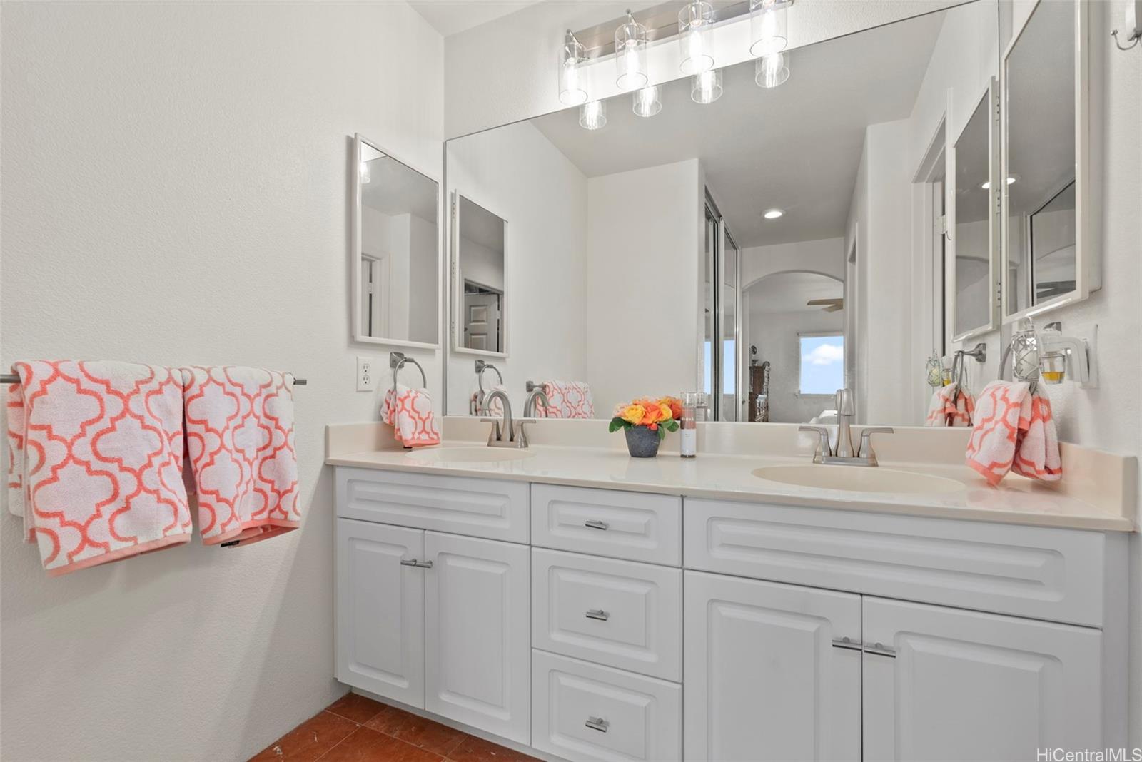 92-7049  Elele St Makakilo-upper, Makakilo home - photo 17 of 25