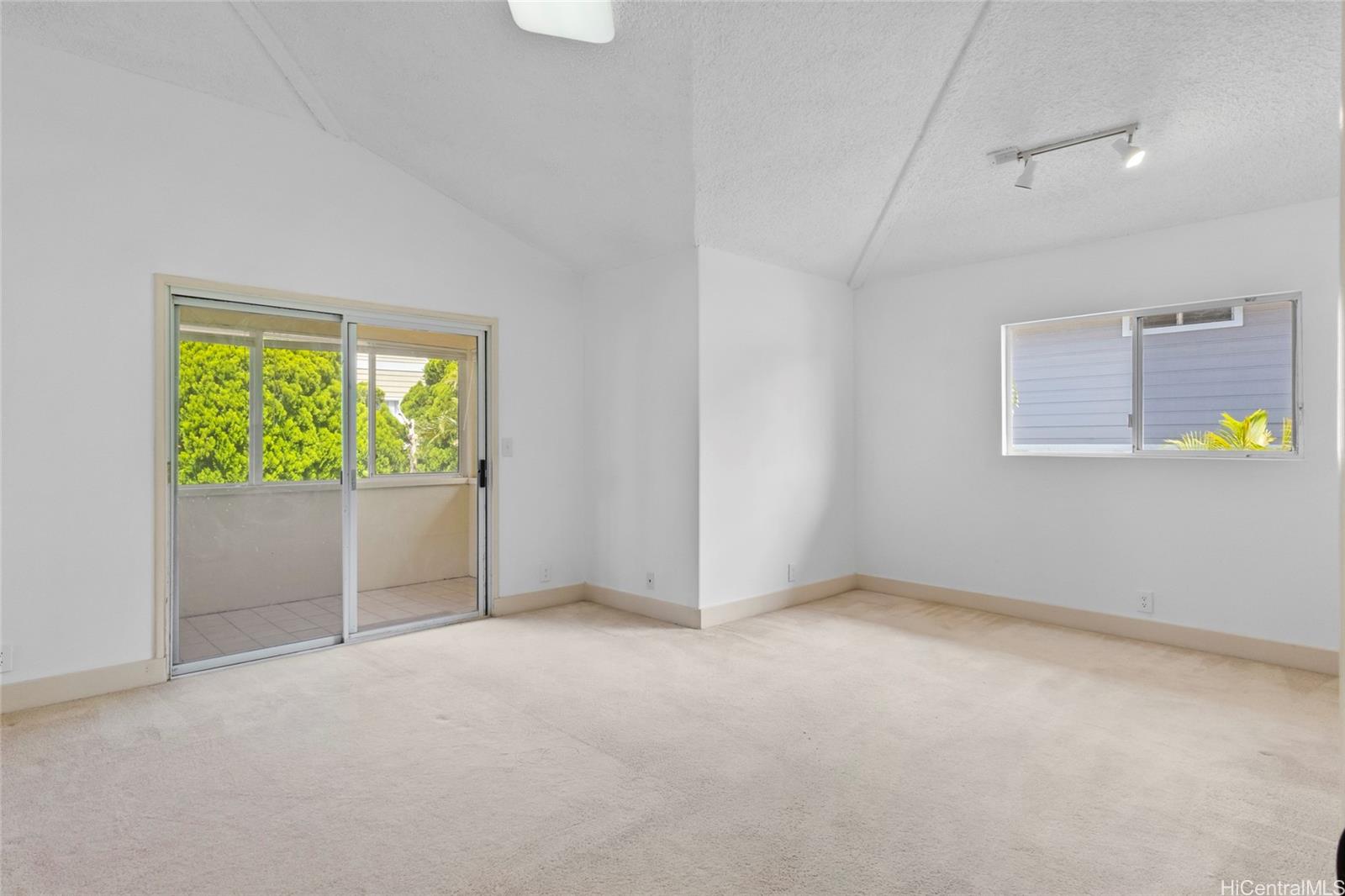 92-7087  Elele Street Makakilo-west Hills, Makakilo home - photo 13 of 24