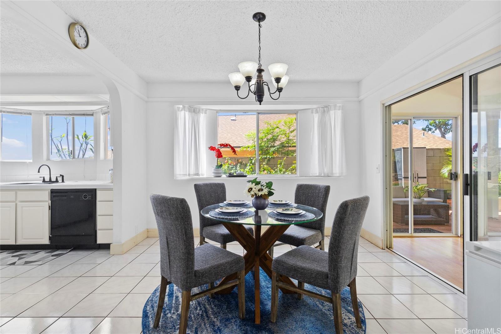 92-7087  Elele Street Makakilo-west Hills, Makakilo home - photo 3 of 24