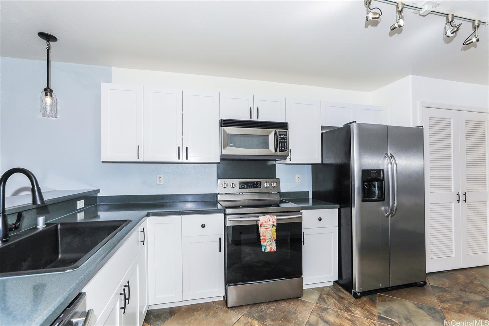 Palehua townhouse # 302, Kapolei, Hawaii - photo 7 of 25