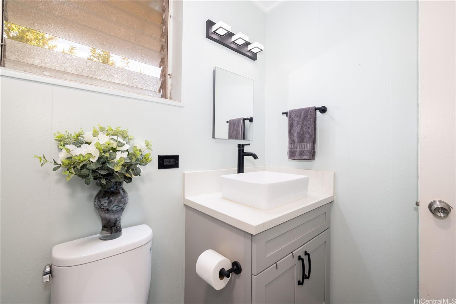 Makakilo Gardens 2 condo # 21, Kapolei, Hawaii - photo 15 of 25