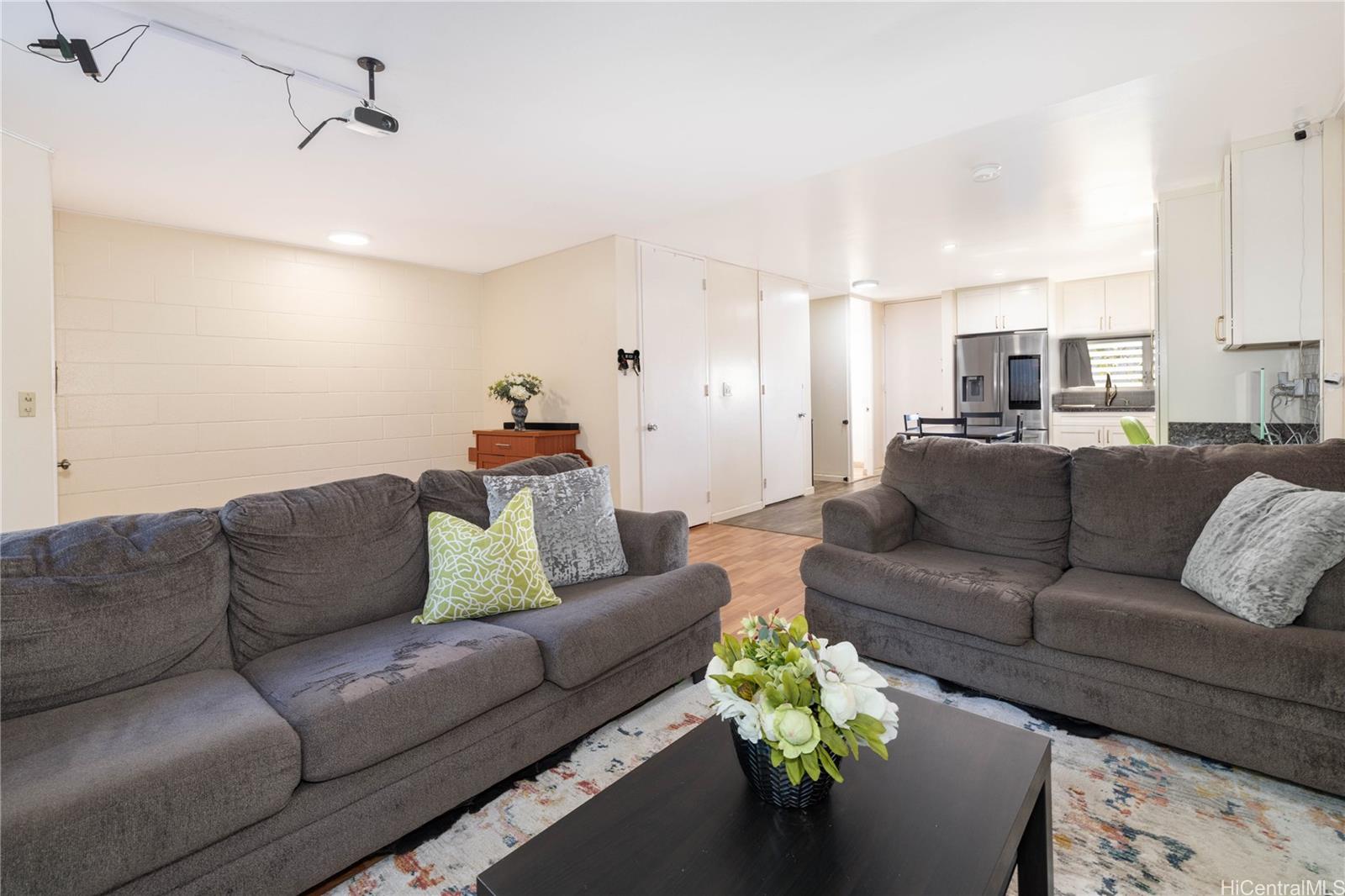 Makakilo Gardens 2 condo # 21, Kapolei, Hawaii - photo 7 of 25