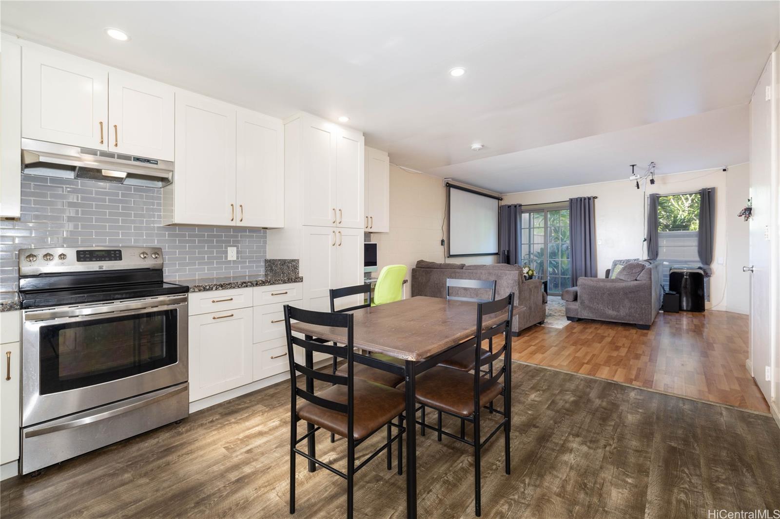 Makakilo Gardens 2 condo # 21, Kapolei, Hawaii - photo 9 of 25