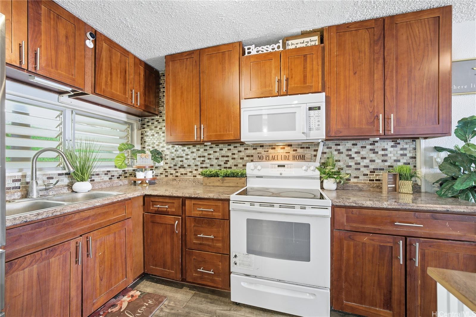 92-755 Makakilo Drive townhouse # 51, Kapolei, Hawaii - photo 8 of 25