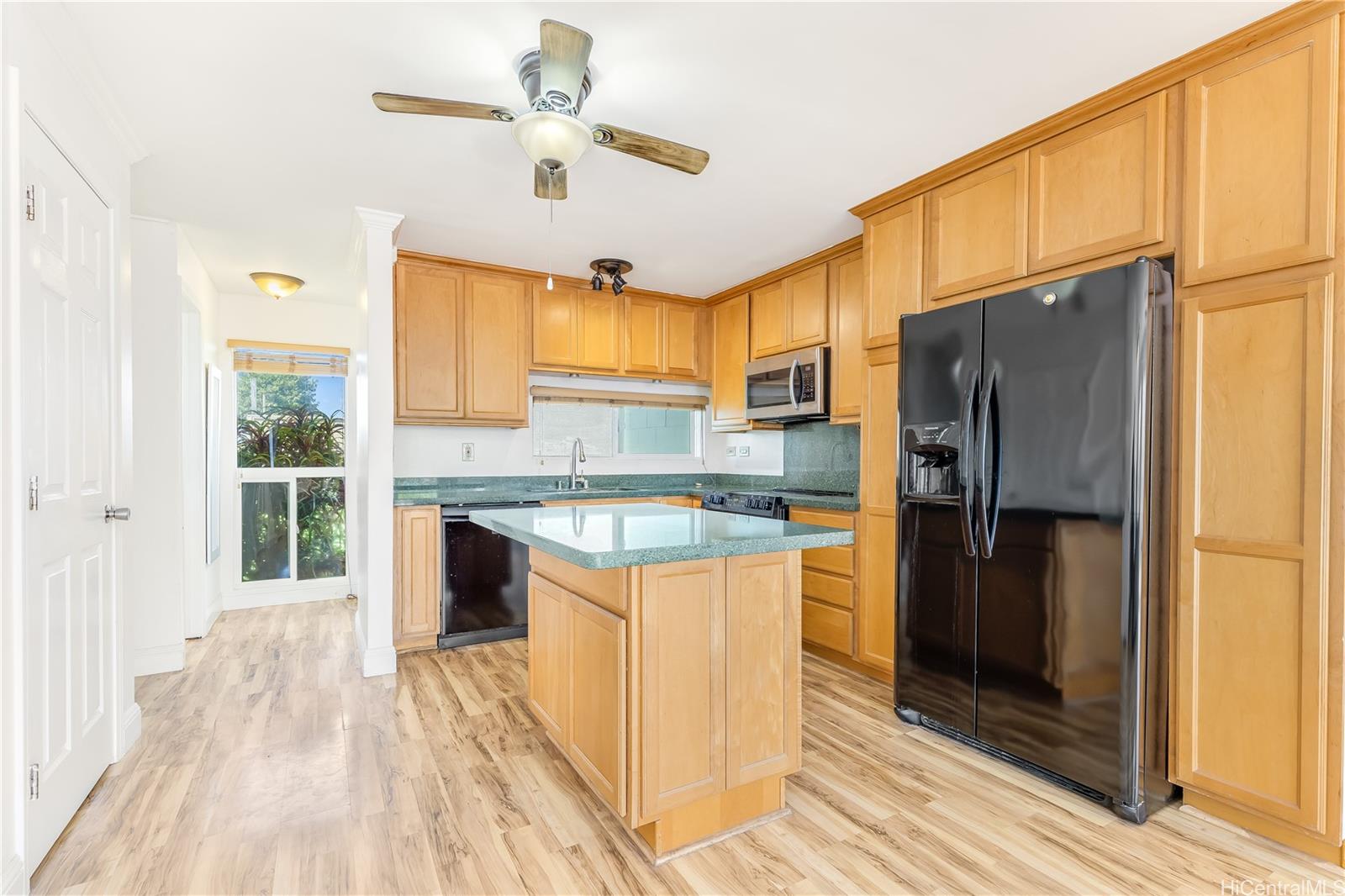 92-787 Makakilo Drive townhouse # D28, Kapolei, Hawaii - photo 5 of 23