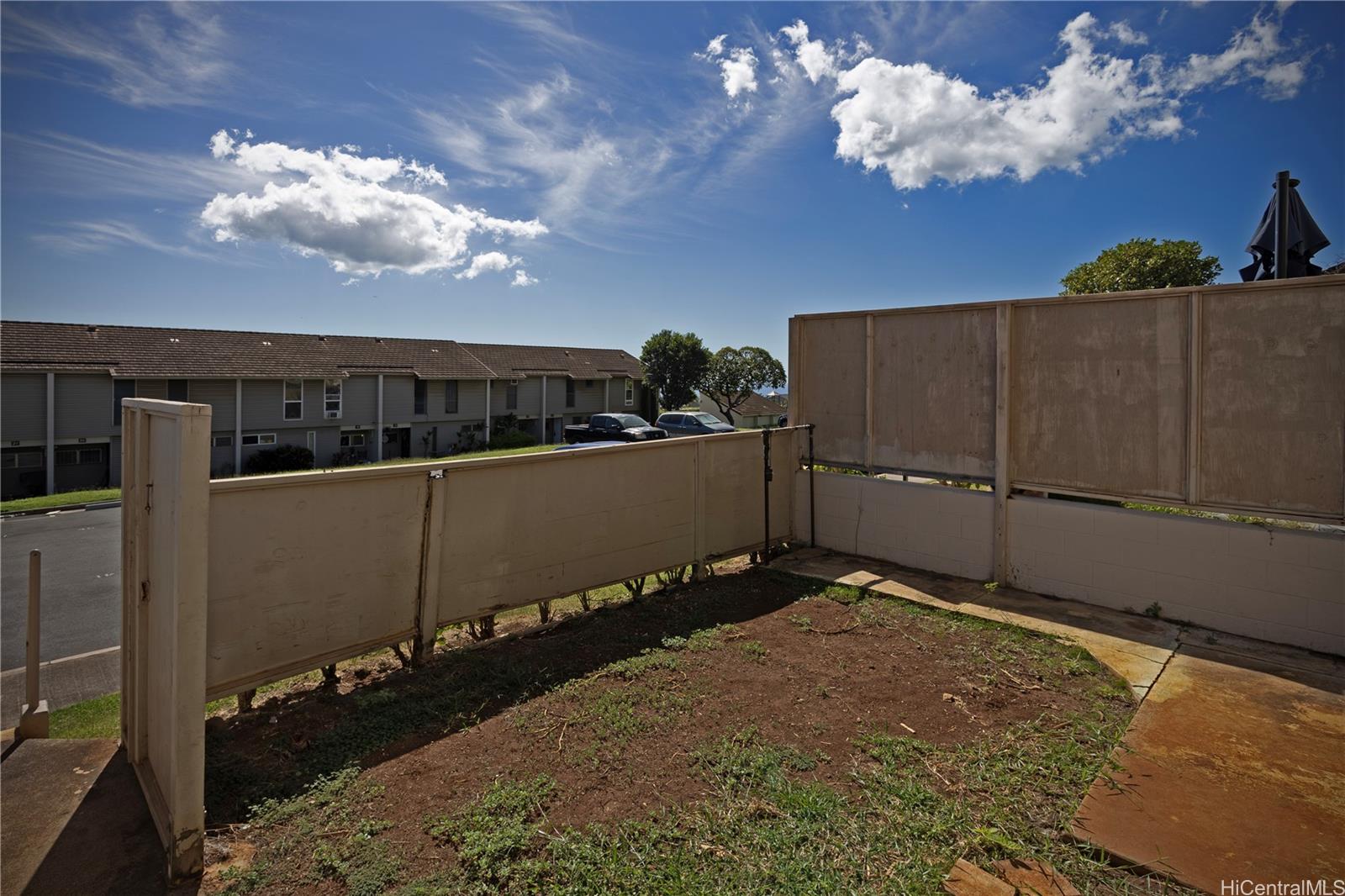 Makakilo Gardens townhouse # E31, Kapolei, Hawaii - photo 17 of 25