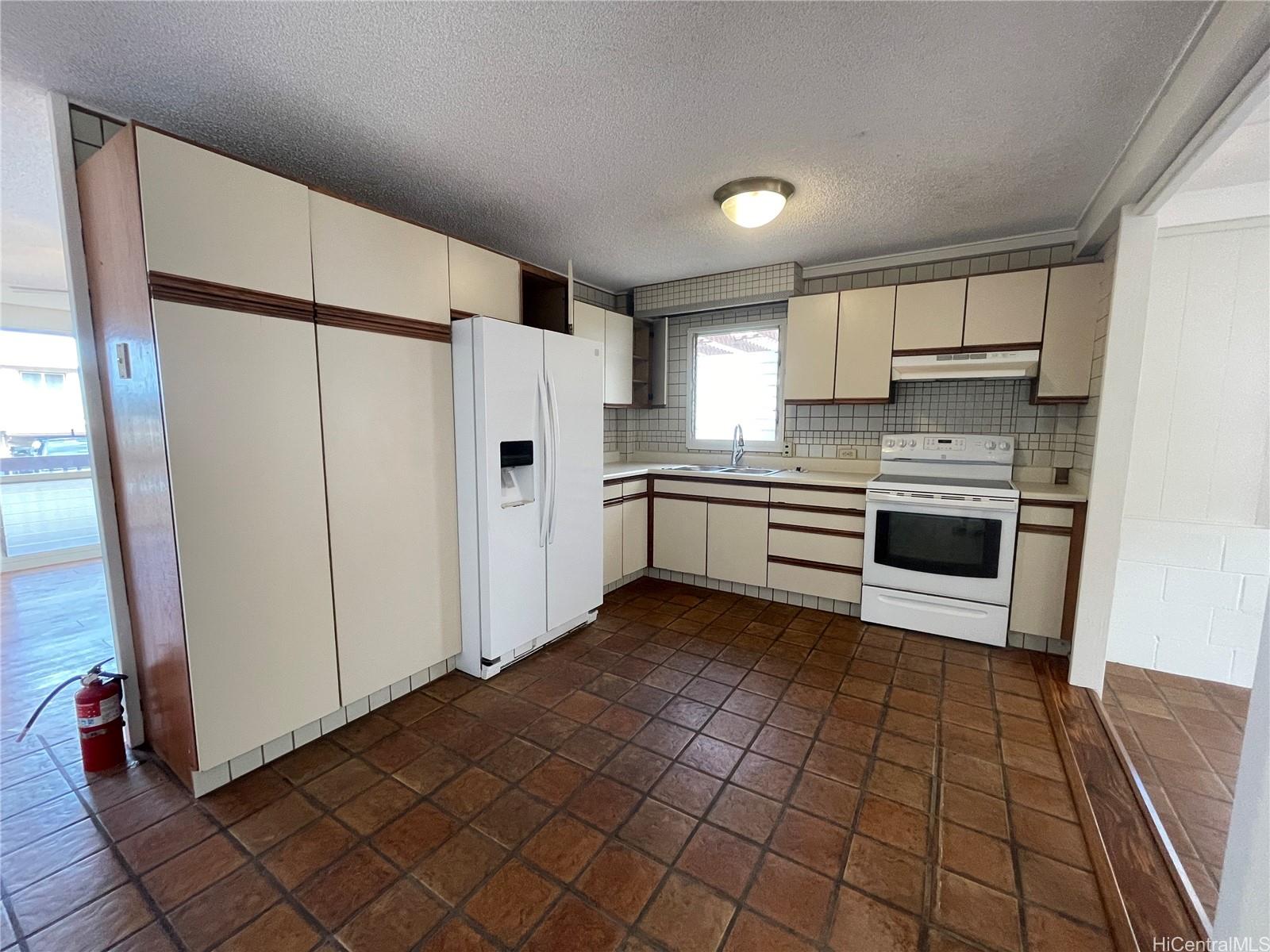 92-795 Palailai St Kapolei - Rental - photo 5 of 25