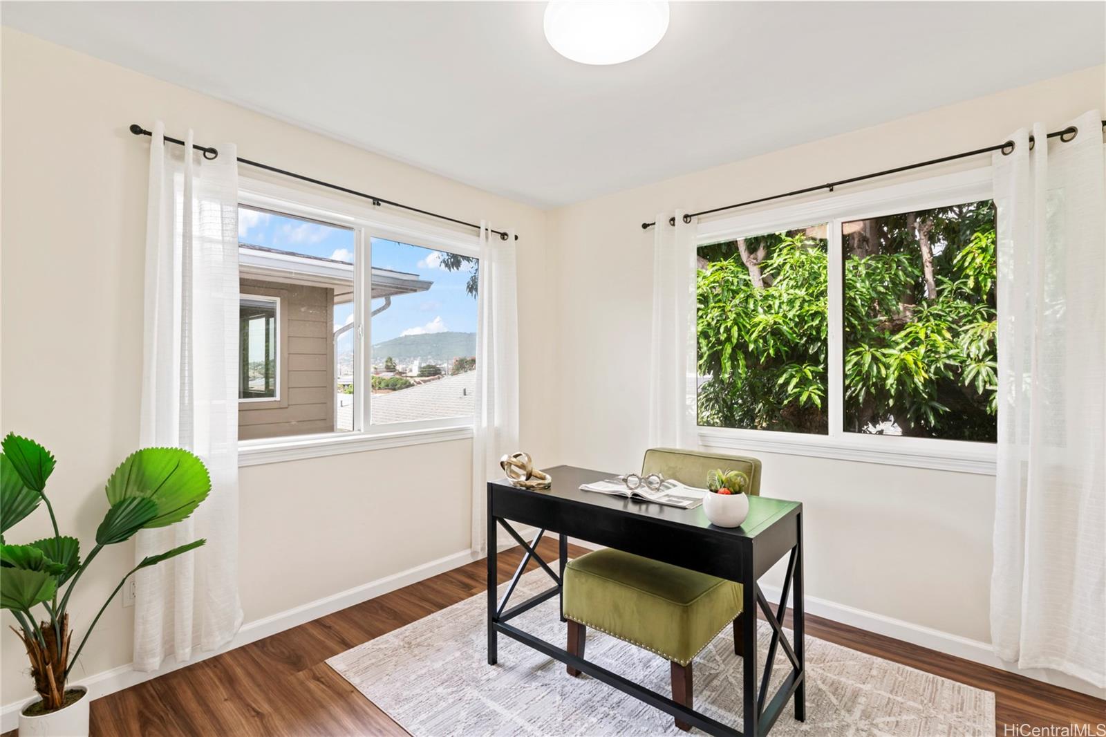 928  9th Ave Kaimuki, Diamond Head home - photo 22 of 25