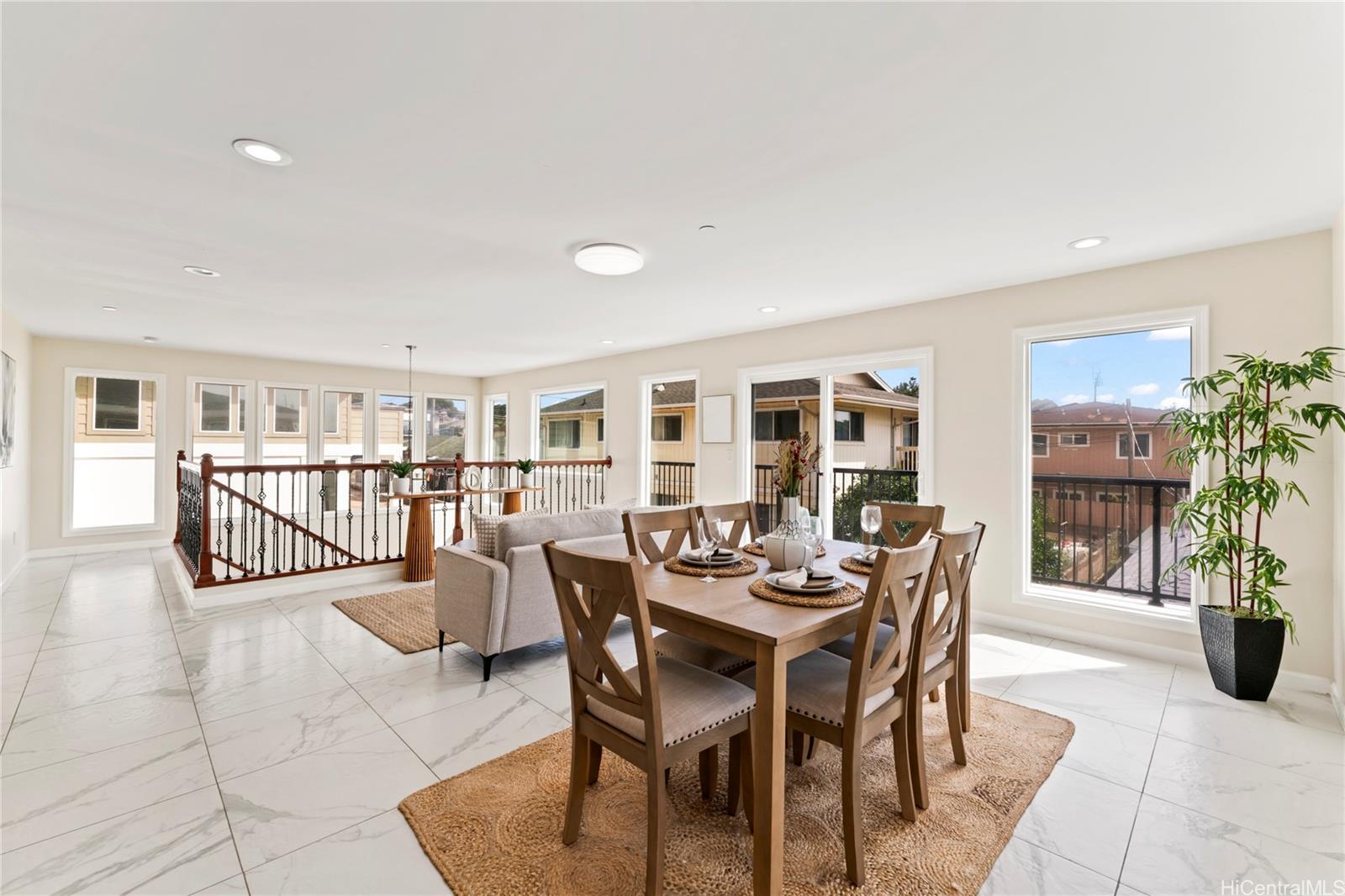 928  9th Ave Kaimuki, Diamond Head home - photo 5 of 25