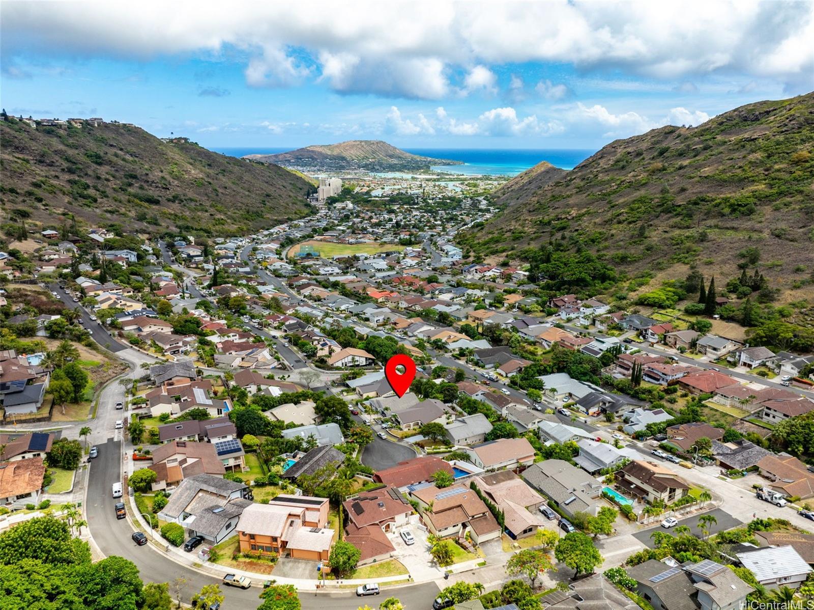 928  Hokulani Street Hahaione-upper, Hawaii Kai home - photo 2 of 25