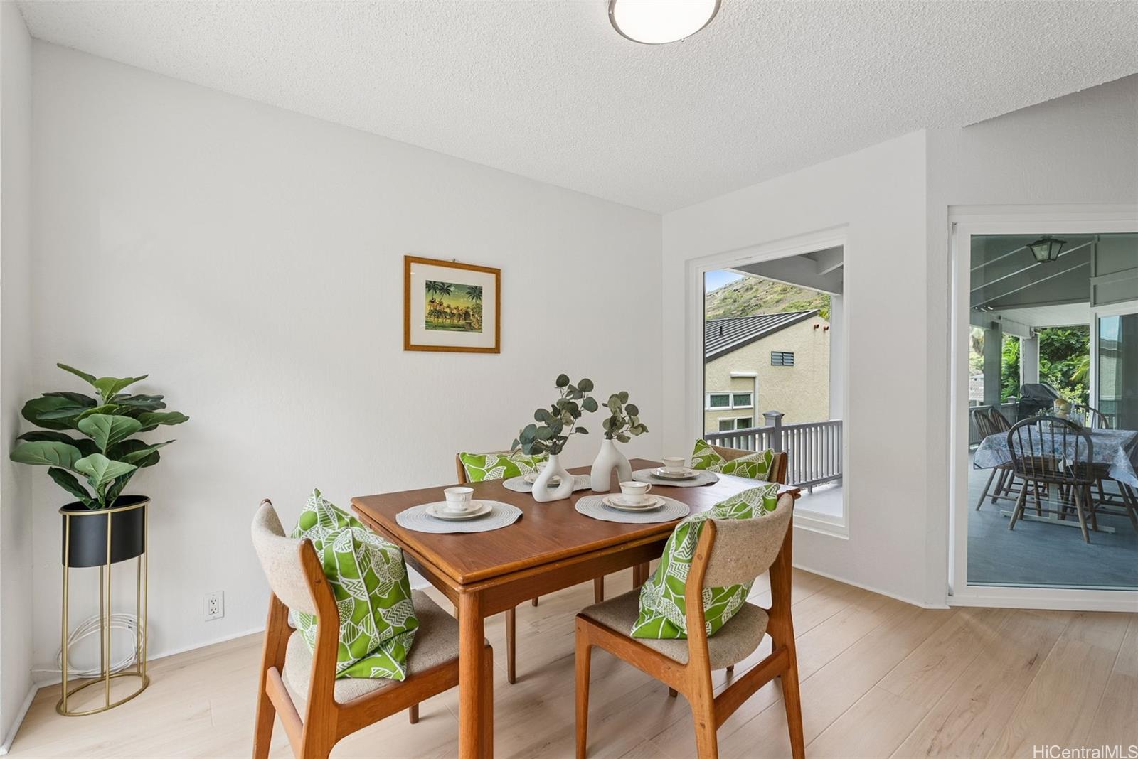 928  Hokulani Street Hahaione-upper, Hawaii Kai home - photo 11 of 25
