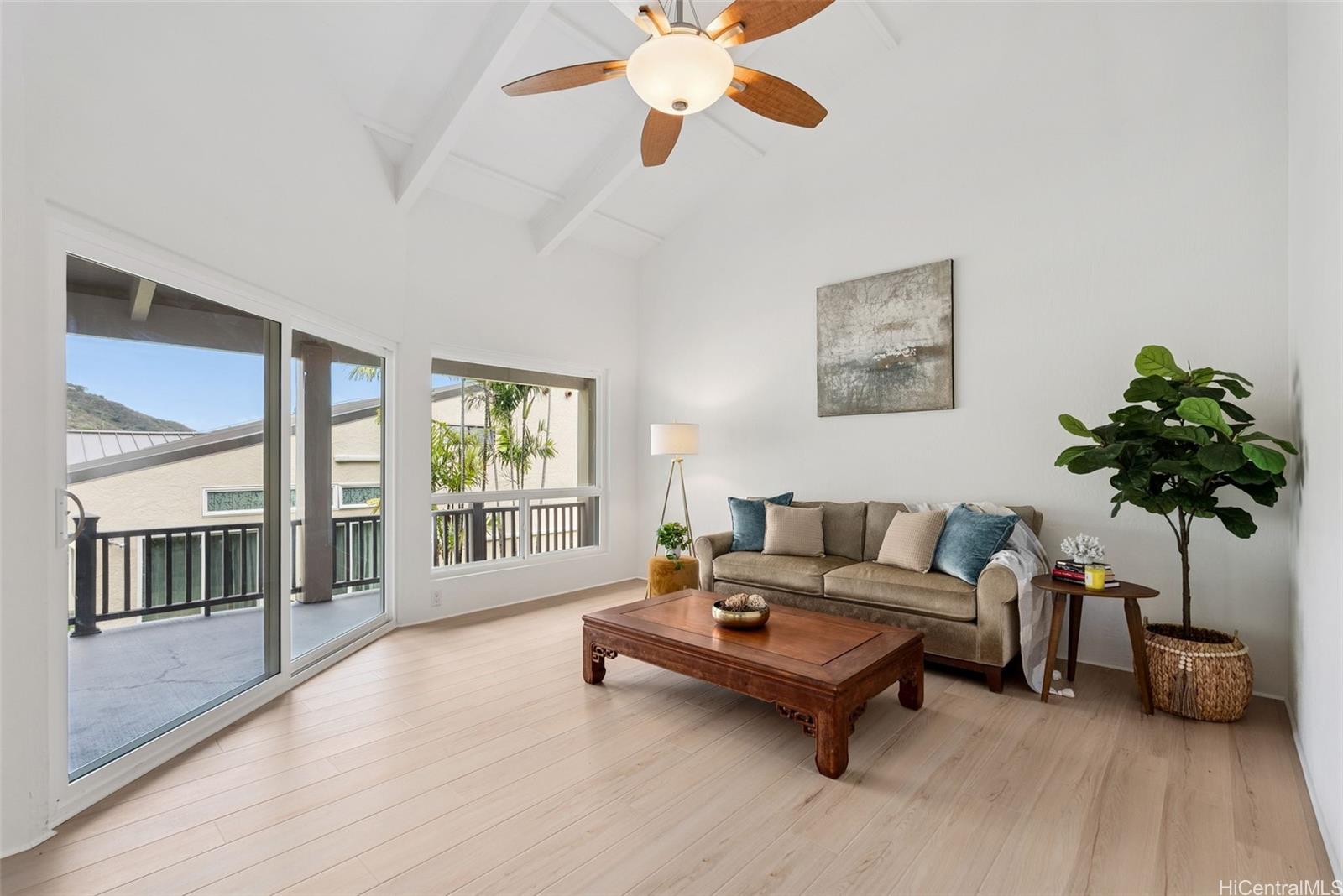 928  Hokulani Street Hahaione-upper, Hawaii Kai home - photo 7 of 25