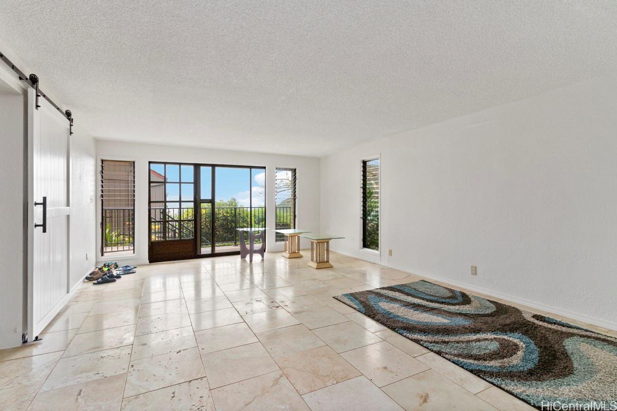 928  Puuomao Place Hahaione-upper, Hawaii Kai home - photo 19 of 22